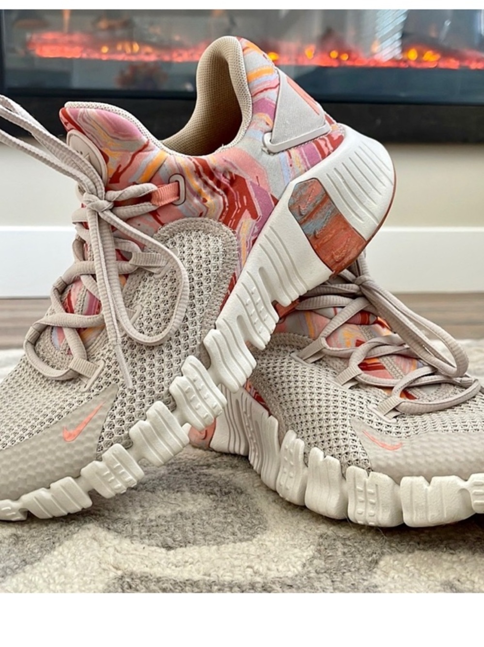 Nike Women's Athletic Shoes Pink White Gray Metcon size 9 watercolor - Picture 2 of 10
